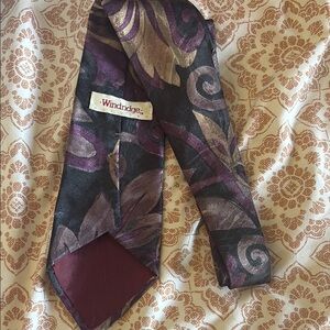 Vintage Windridge Purple and Gold Patterned Tie